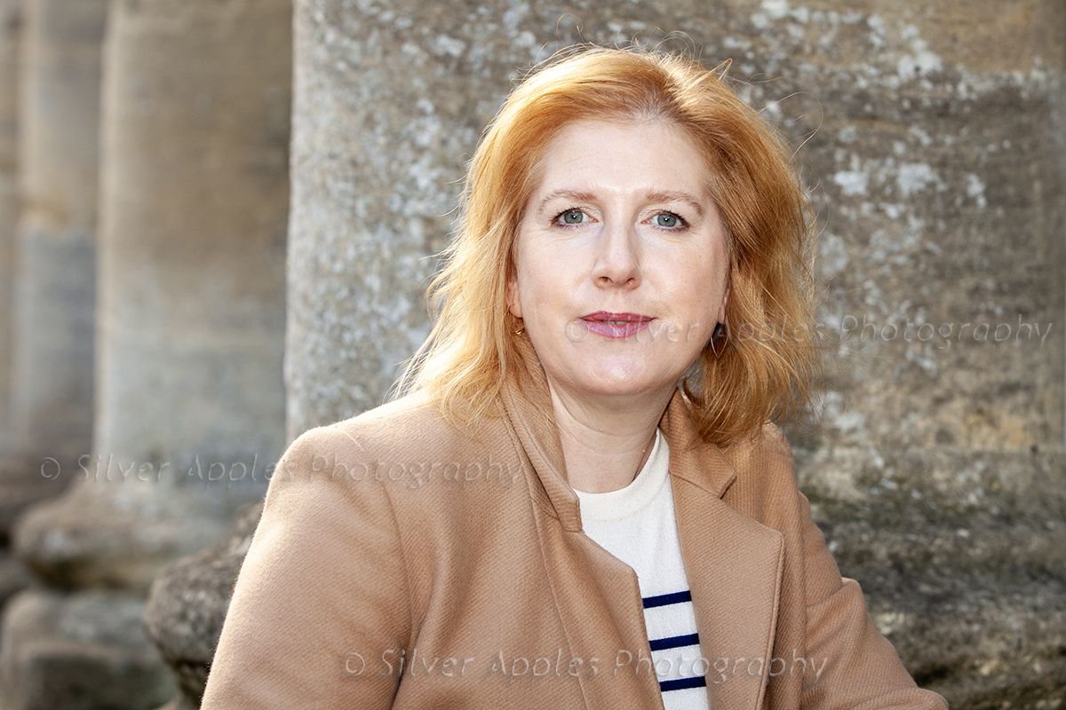 Clare Mackintosh, author headshot