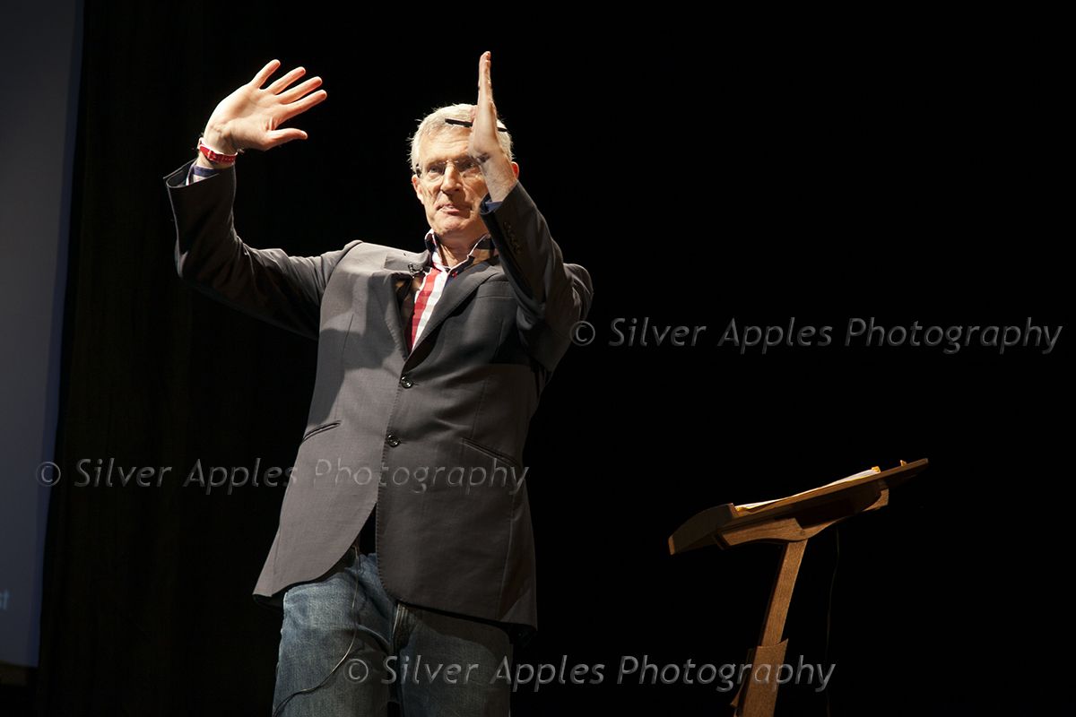 Jeremy Vine keynote speaker; Corporate event photography. Photograph; Silver Apples Photography